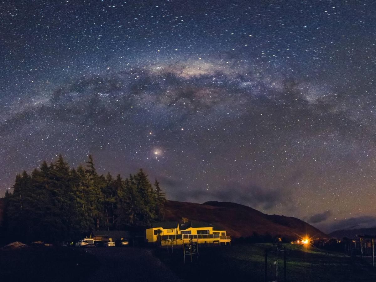 Wanaka Top 10 Holiday Park ภายนอก รูปภาพ