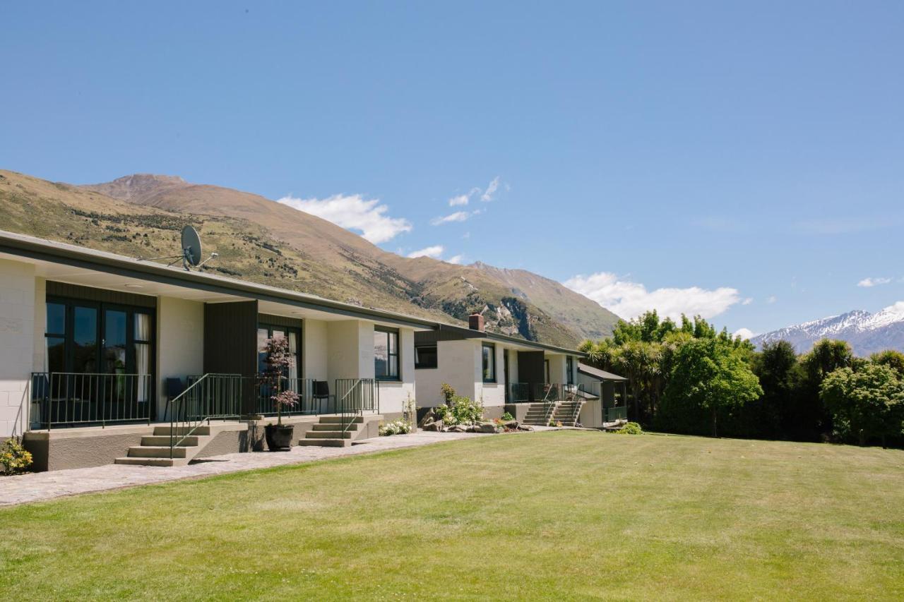 Wanaka Top 10 Holiday Park ภายนอก รูปภาพ
