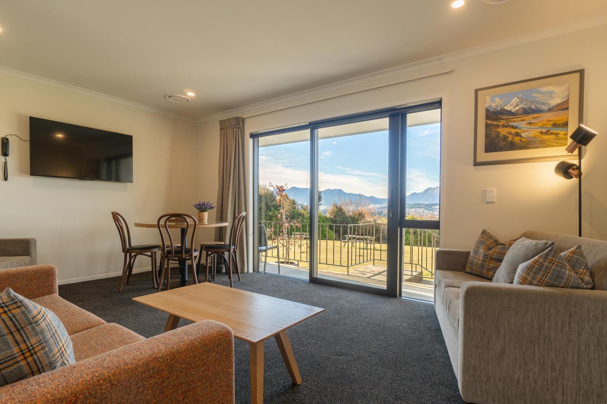 Wanaka Top 10 Holiday Park ภายนอก รูปภาพ