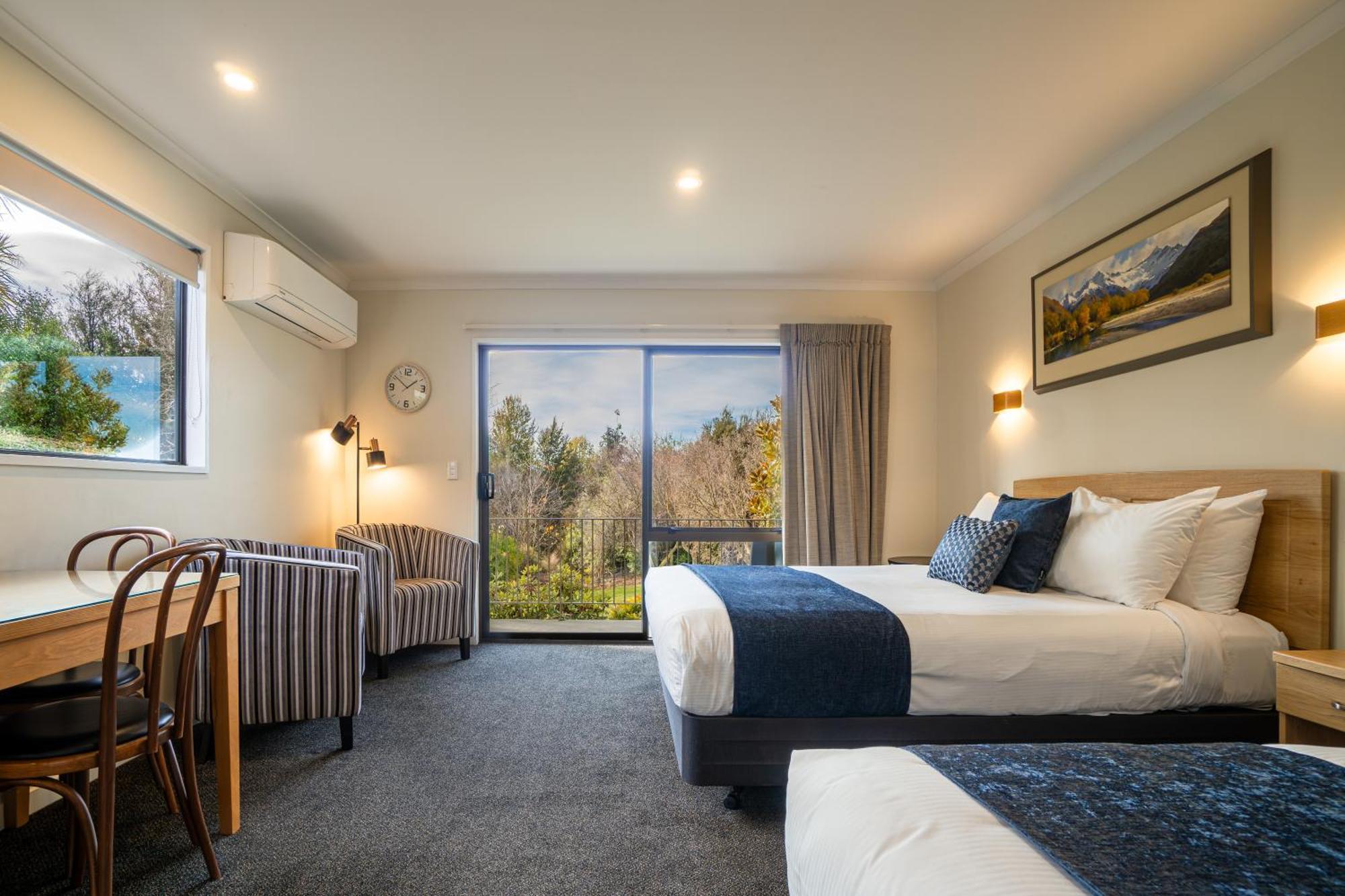 Wanaka Top 10 Holiday Park ภายนอก รูปภาพ