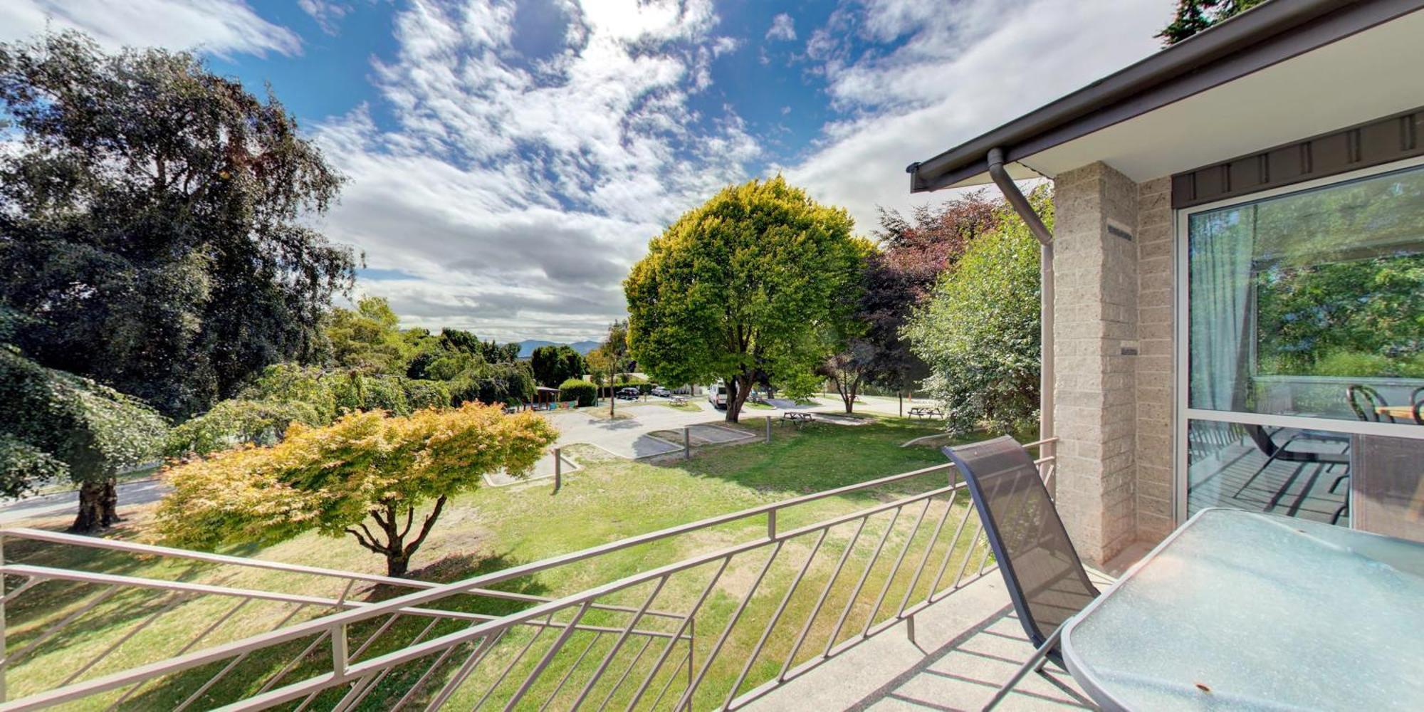 Wanaka Top 10 Holiday Park ภายนอก รูปภาพ
