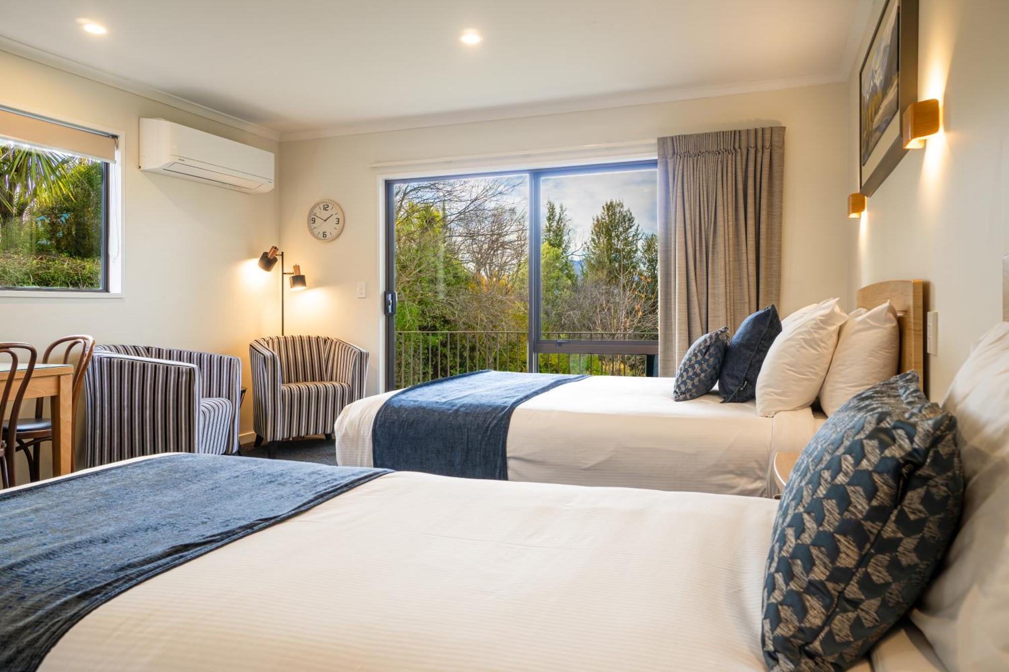 Wanaka Top 10 Holiday Park ภายนอก รูปภาพ
