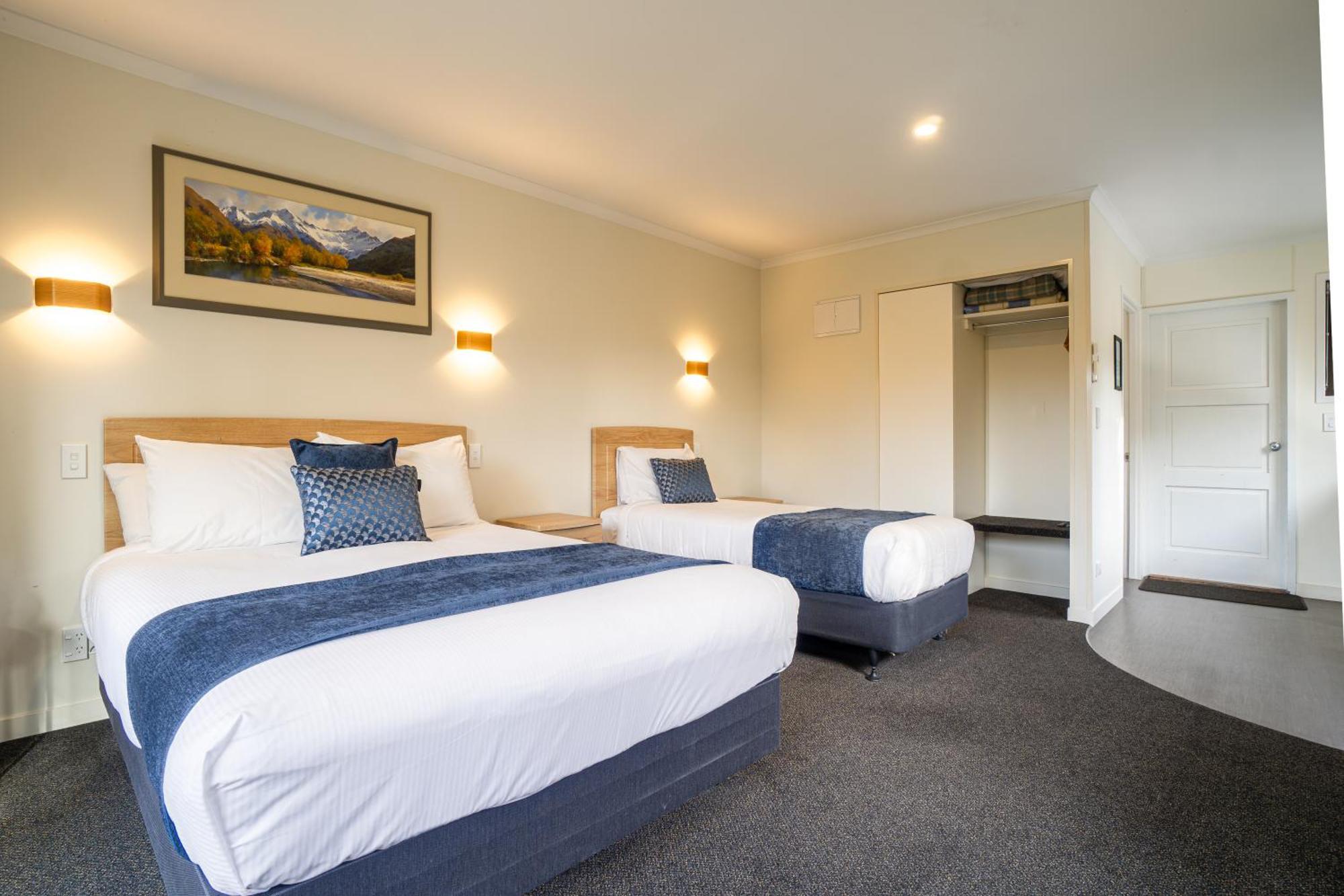Wanaka Top 10 Holiday Park ภายนอก รูปภาพ