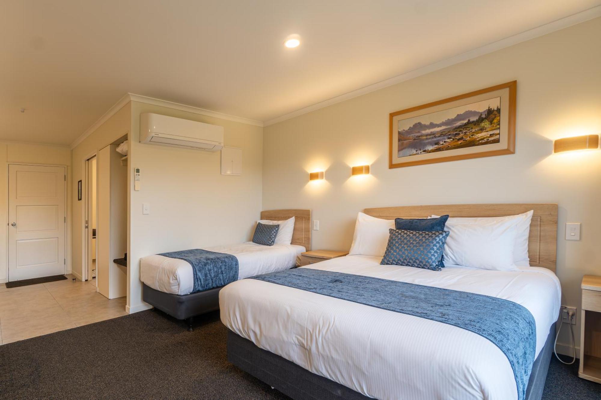 Wanaka Top 10 Holiday Park ภายนอก รูปภาพ