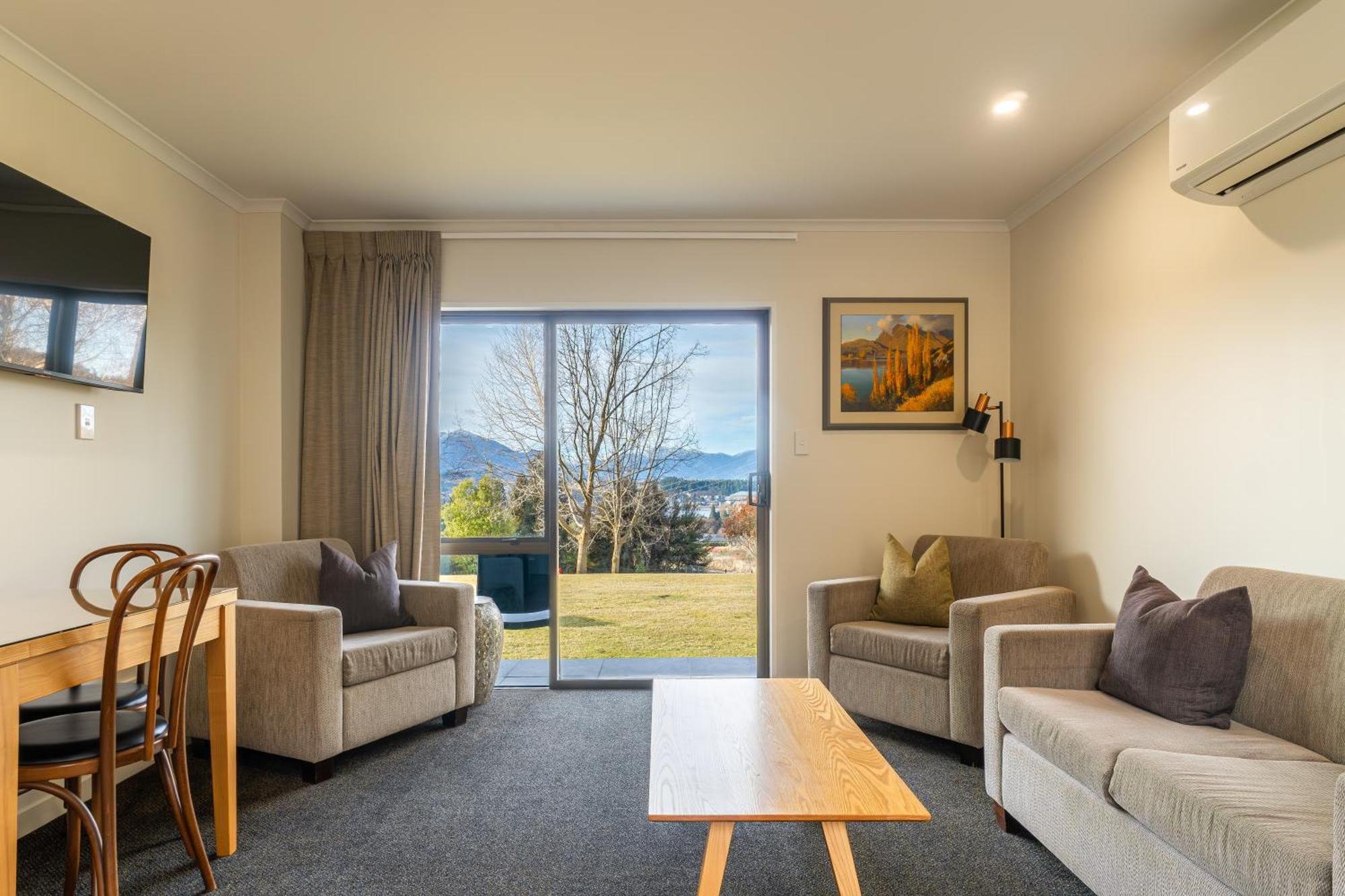 Wanaka Top 10 Holiday Park ภายนอก รูปภาพ